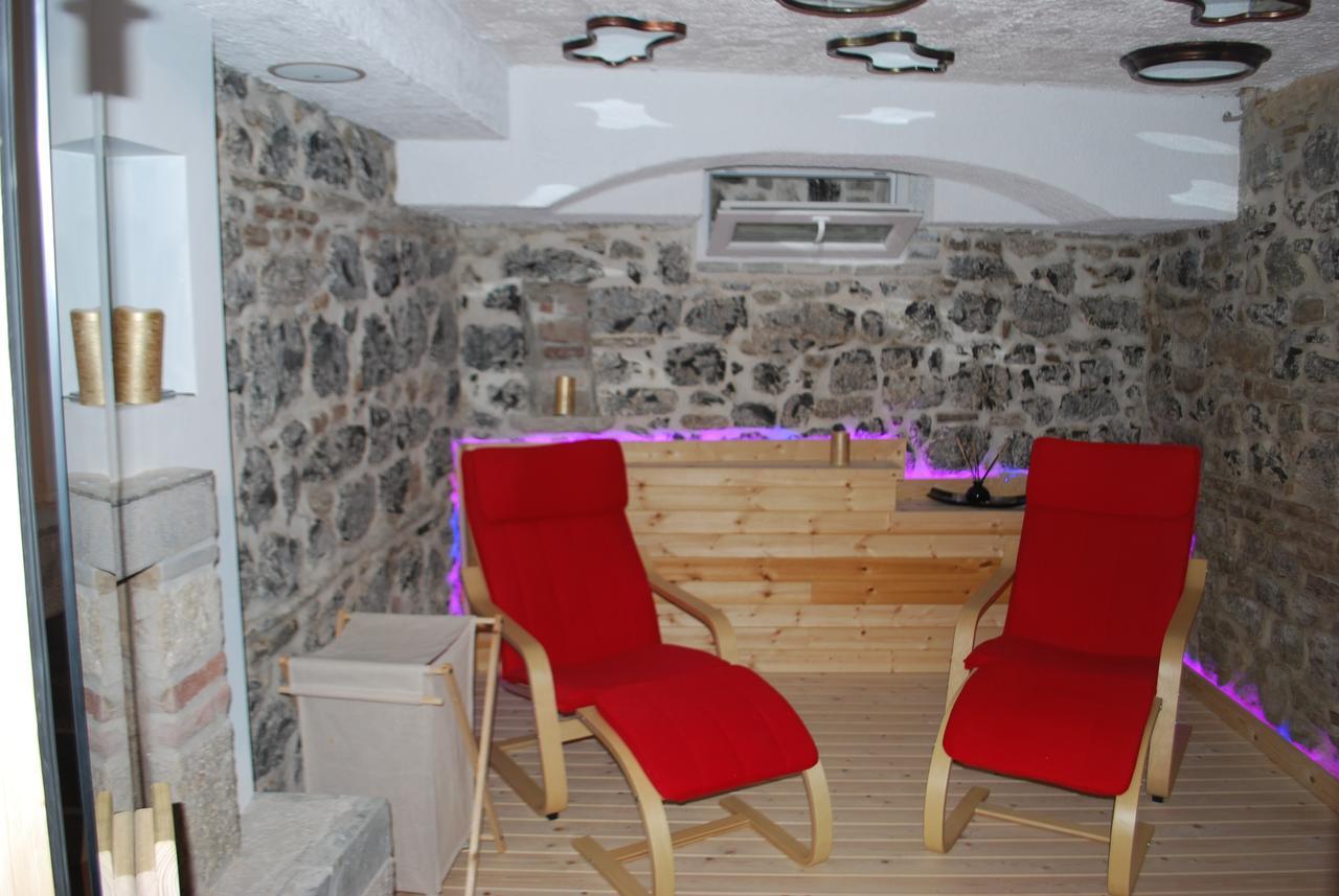 Hotel Vila Sigal كورتشي المظهر الخارجي الصورة