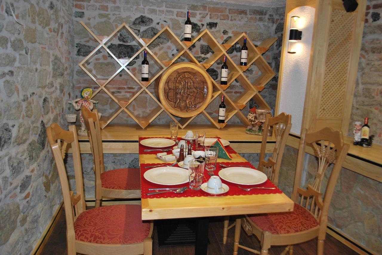 Hotel Vila Sigal كورتشي المظهر الخارجي الصورة